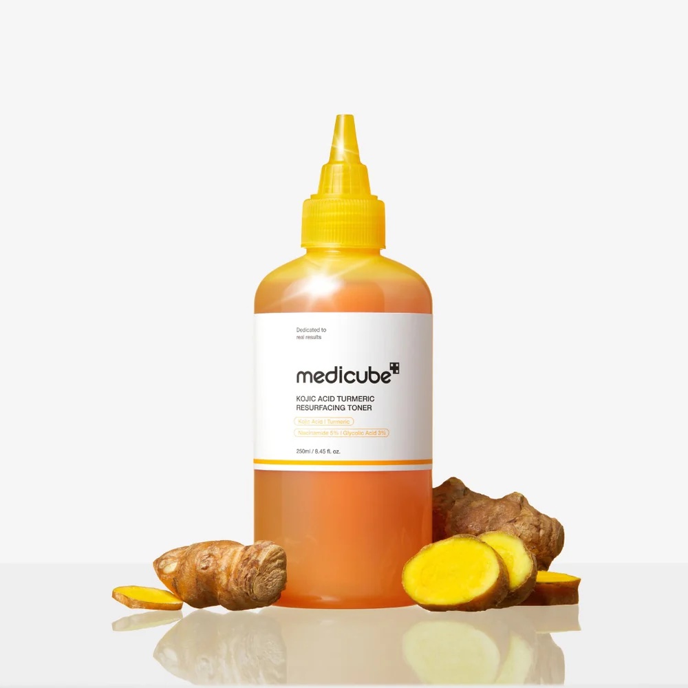 MEDICUBE KOJIC ACID TURMERIC RESURFACING TONER